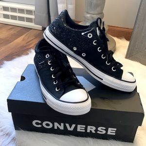Women’s NIB black glitter converse (sz. 10)